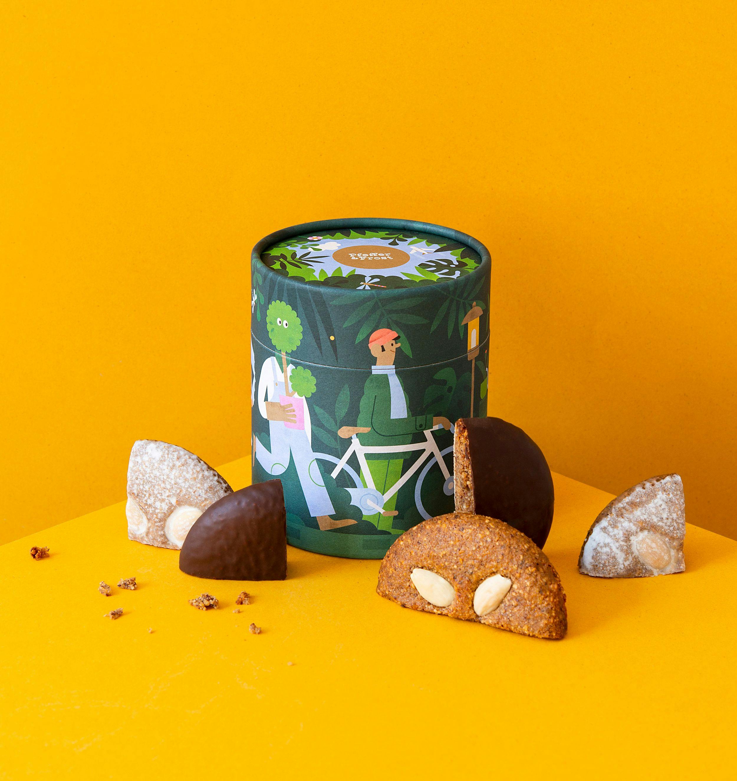 Gingerbread tins - illustrated and made of paper. A sustainable collectible.